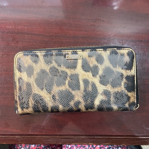 Kate Spade Leopard Print Wallet - Picture 1 of 8